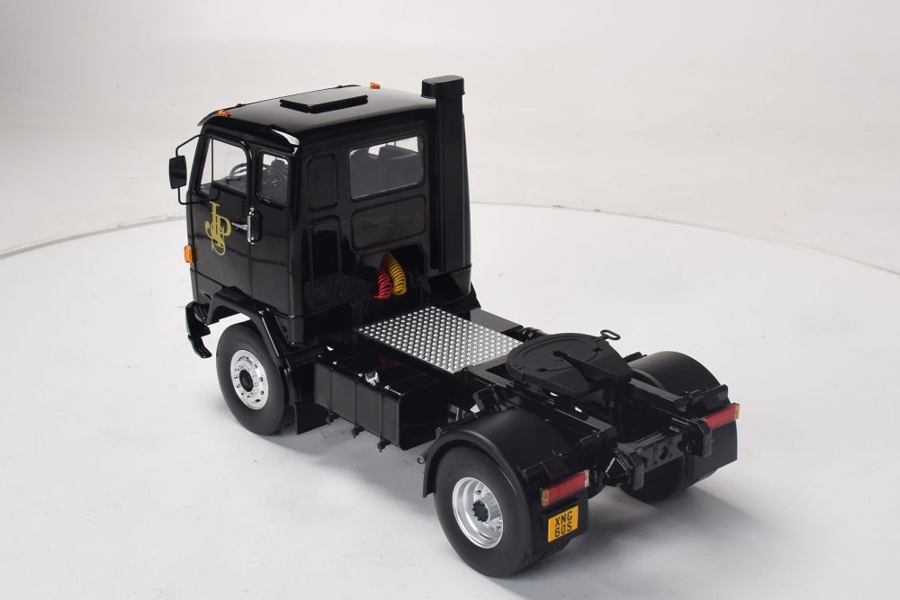 Volvo F88 Black John Player Special 1977 - John Ayrey Die Casts